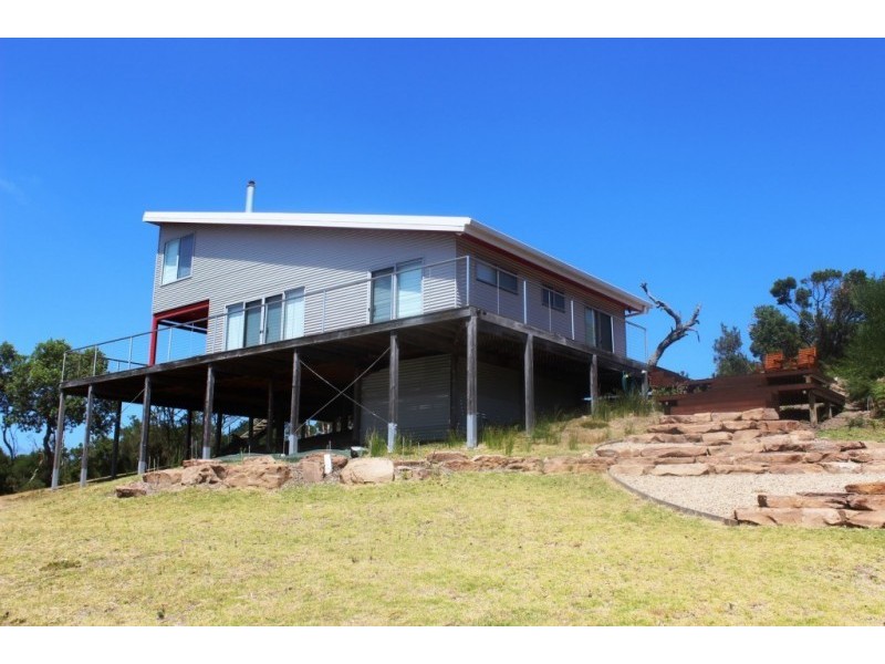 800 LEES ROAD, Venus Bay VIC 3956