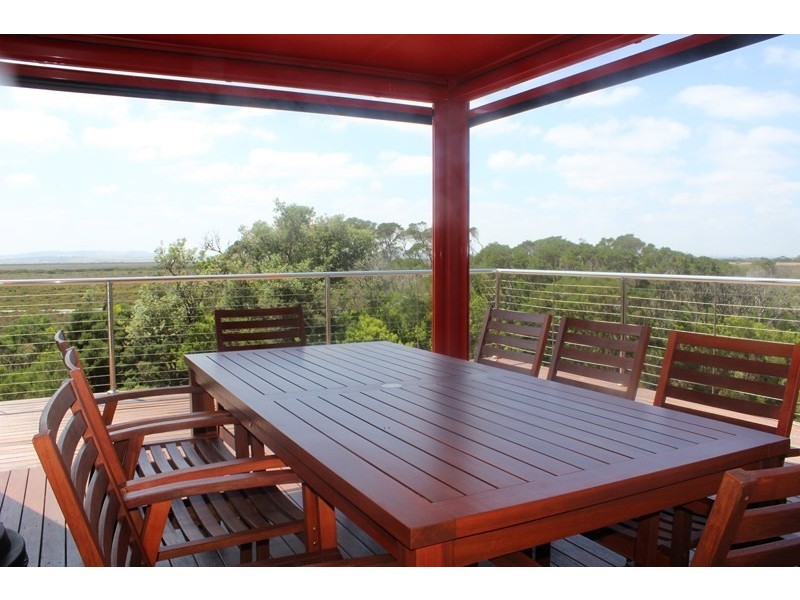 800 LEES ROAD, Venus Bay VIC 3956