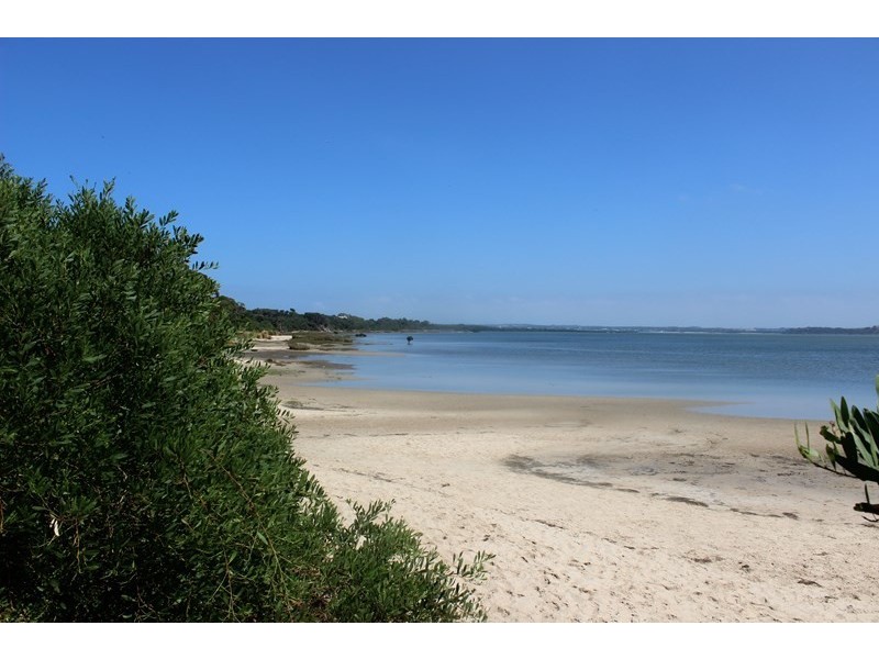 800 LEES ROAD, Venus Bay VIC 3956