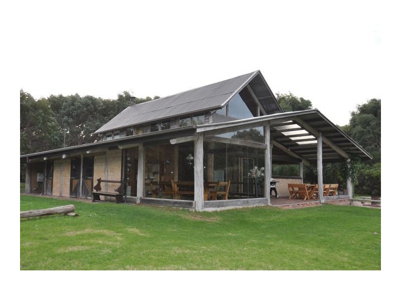 460 BEAR GULLY ROAD, Walkerville VIC 3956
