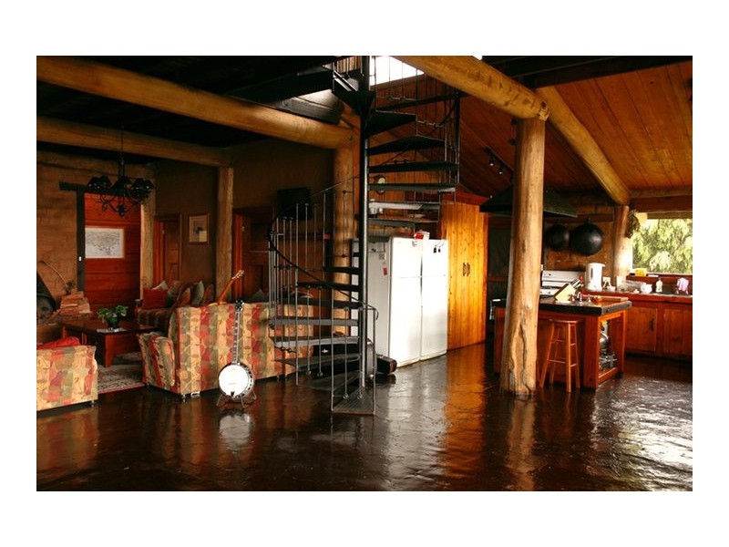 460 BEAR GULLY ROAD, Walkerville VIC 3956