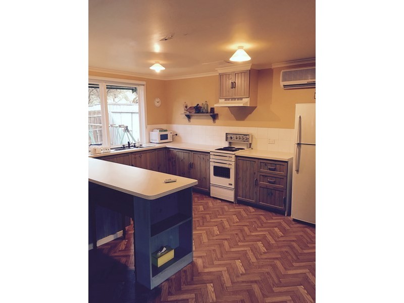 24 JUPITER BOULEVARD, Venus Bay VIC 3956