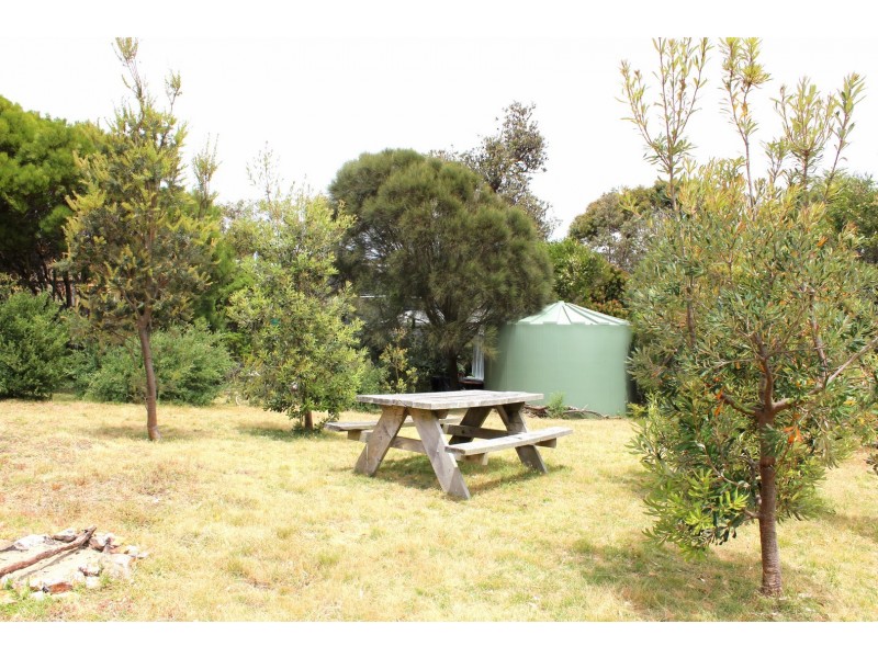 10 RITA COURT, Venus Bay VIC 3956