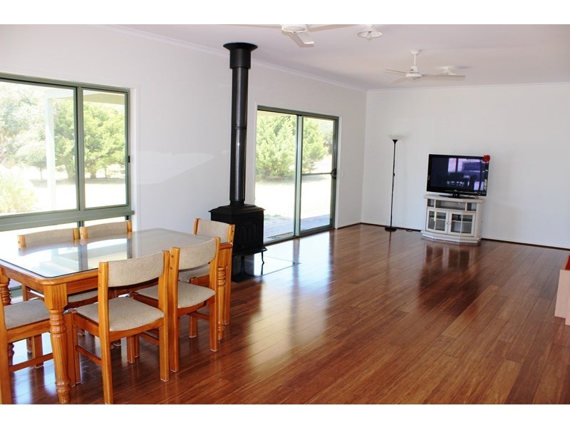 104 CANTERBURY ROAD, Venus Bay VIC 3956