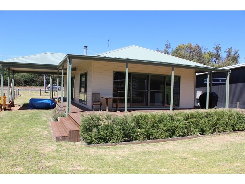 104 CANTERBURY ROAD, Venus Bay VIC 3956