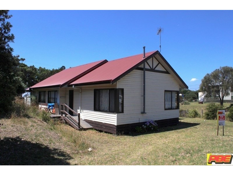 2 LOUIS ROAD, Venus Bay VIC 3956