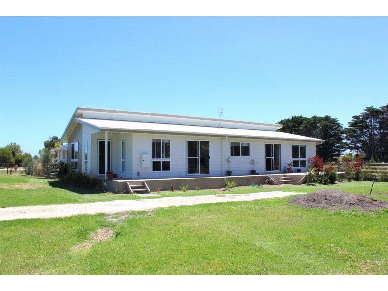 4 CUMBERLAND COURT, Tarwin Lower VIC 3956