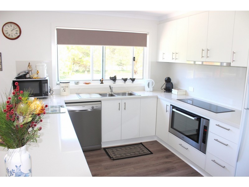 4 CUMBERLAND COURT, Tarwin Lower VIC 3956