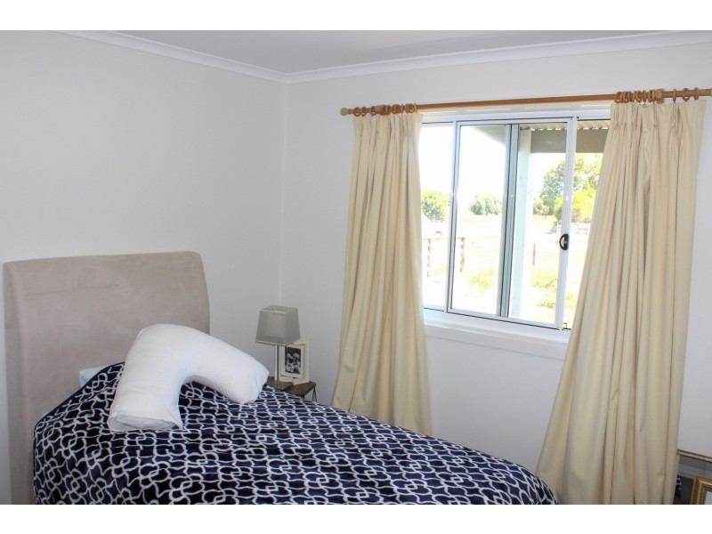 4 CUMBERLAND COURT, Tarwin Lower VIC 3956