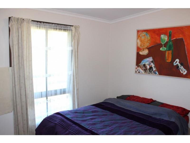 64 CANTERBURY ROAD, Venus Bay VIC 3956