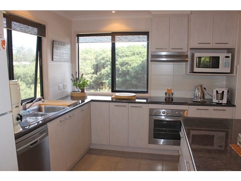 66 CANTERBURY ROAD, Venus Bay VIC 3956