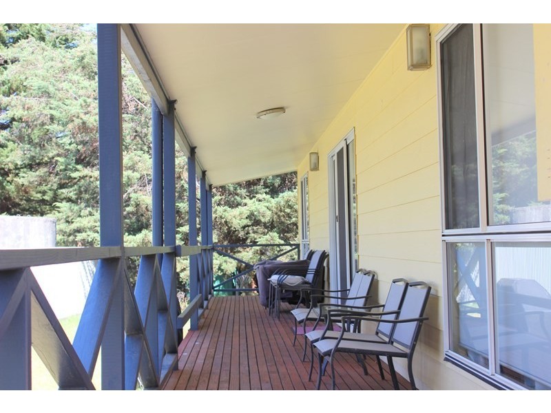 12 CRICHTON CRESCENT, Venus Bay VIC 3956