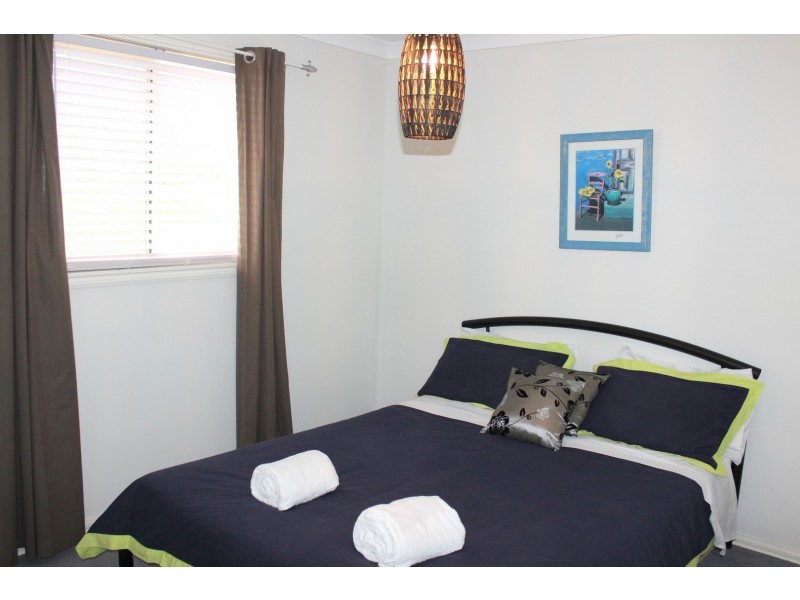 25 PANDORA AVENUE, Venus Bay VIC 3956