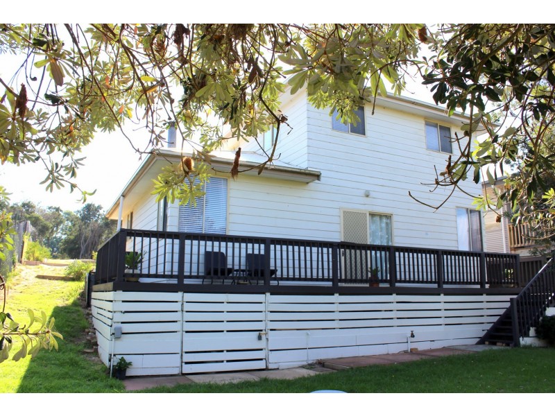 25 PANDORA AVENUE, Venus Bay VIC 3956