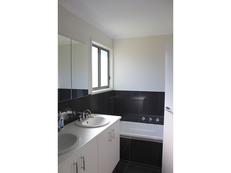 16 GRAHAM STREET, Venus Bay VIC 3956