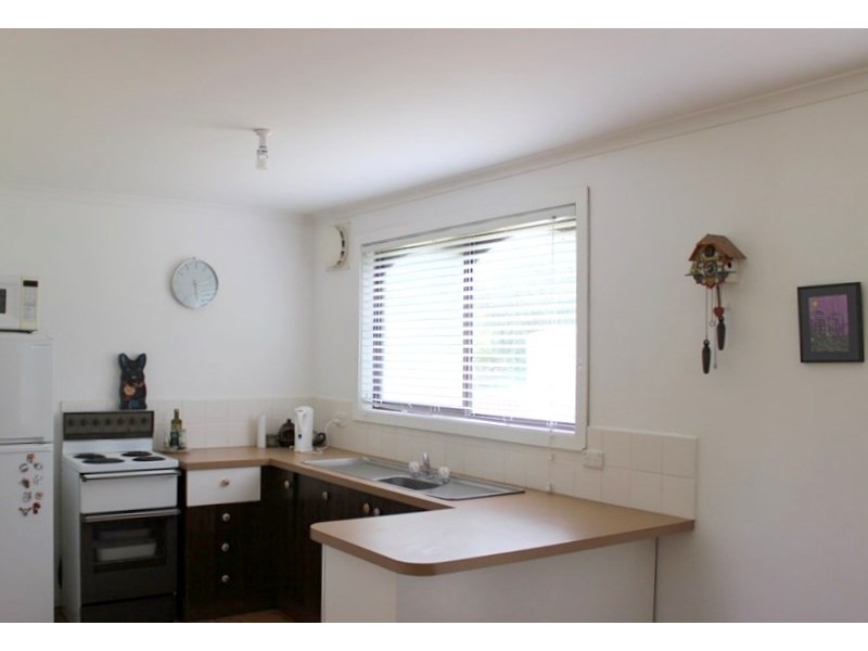 100 CANTERBURY ROAD, Venus Bay VIC 3956
