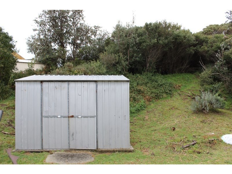 100 CANTERBURY ROAD, Venus Bay VIC 3956