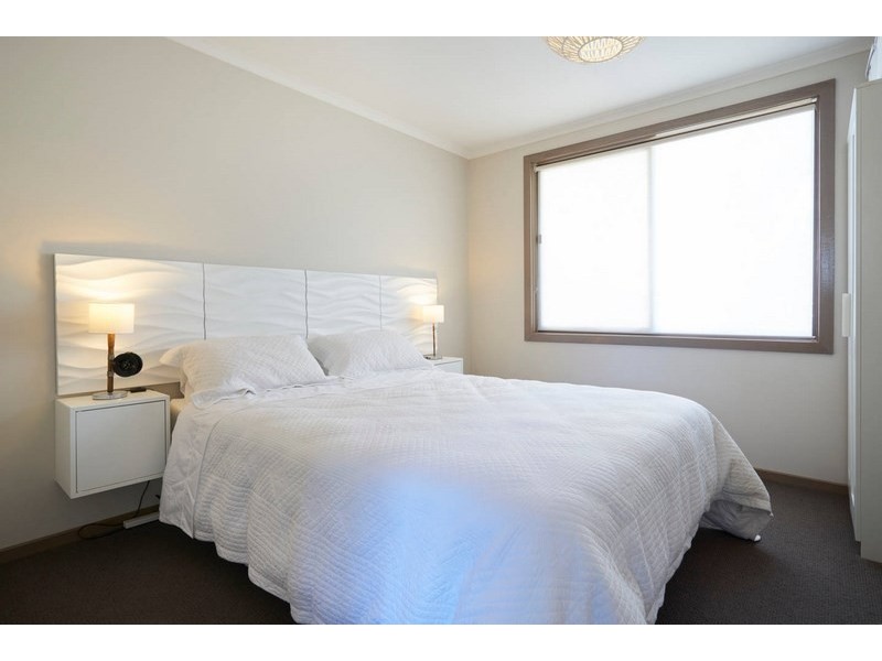 4 MCINDOE AVENUE, Venus Bay VIC 3956