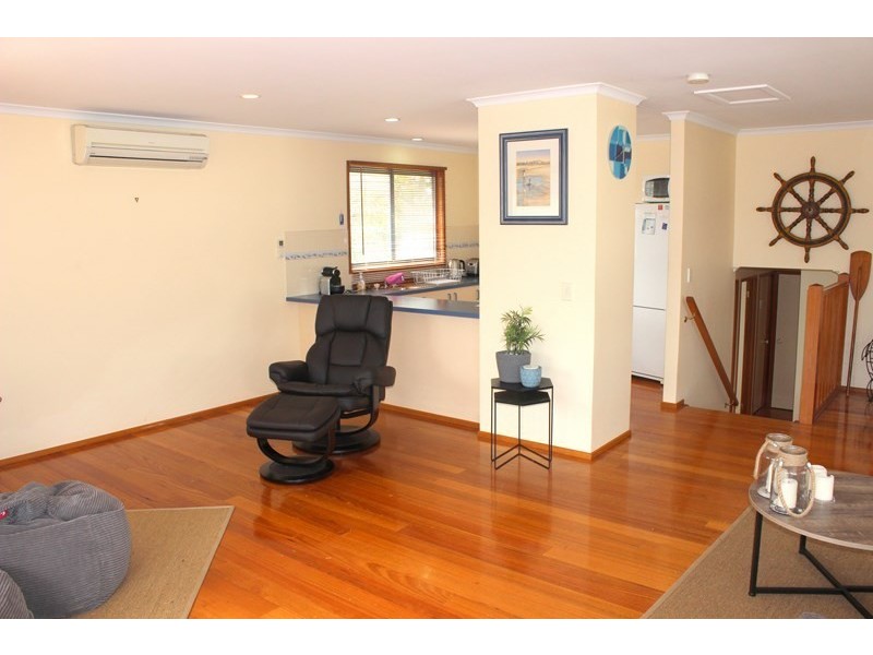 30 PANDORA AVE, Venus Bay VIC 3956
