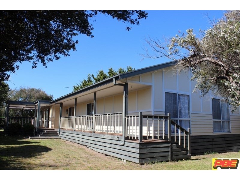 32 LOUIS ROAD, Venus Bay VIC 3956