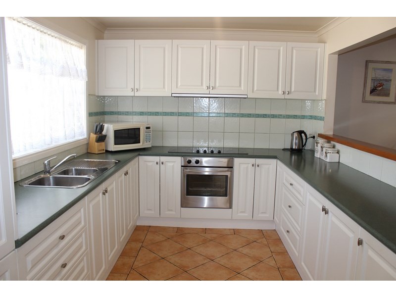 32 LOUIS ROAD, Venus Bay VIC 3956