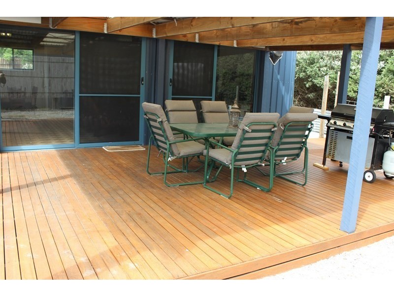 4 CONSTANCE CRESCENT, Venus Bay VIC 3956