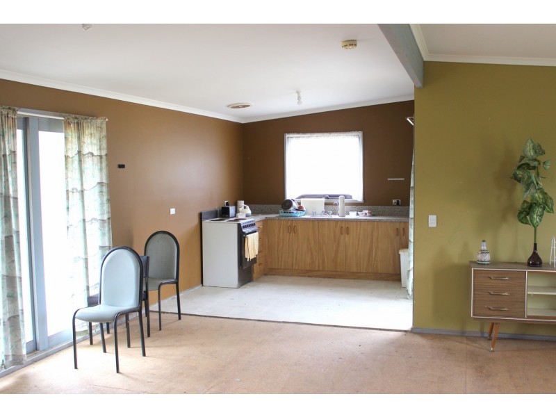 16 CONDON CRESCENT, Venus Bay VIC 3956