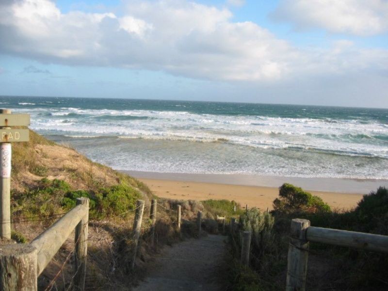 16 ATHERTON DRIVE, Venus Bay VIC 3956