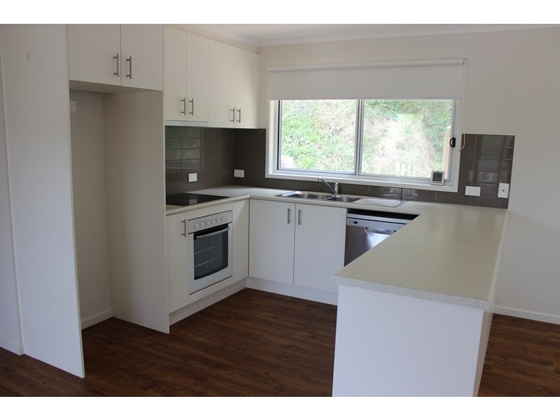 15 CRICHTON CRESCENT, Venus Bay VIC 3956