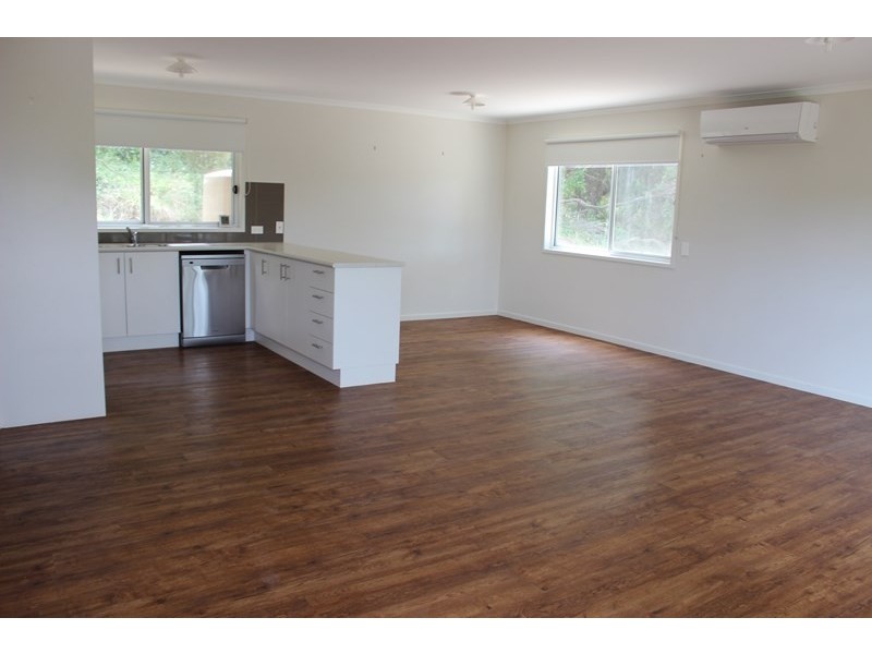 15 CRICHTON CRESCENT, Venus Bay VIC 3956