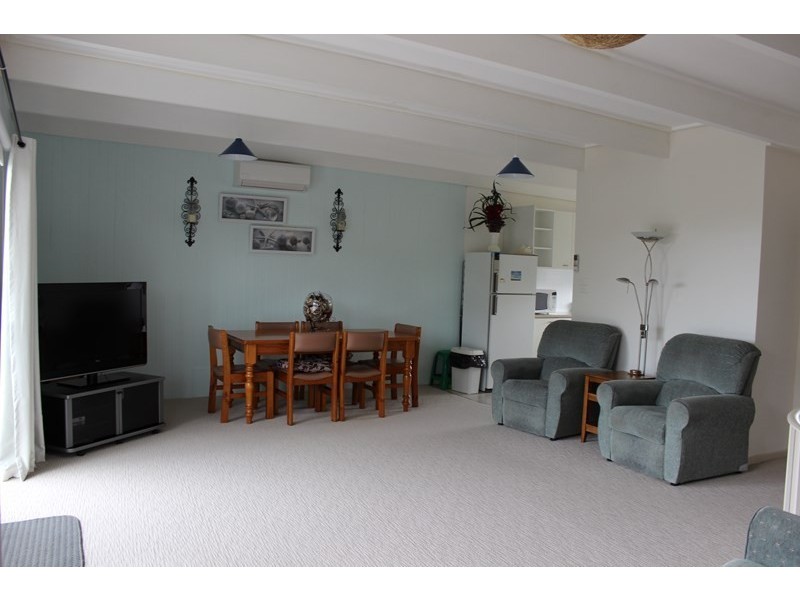 109… ACACIA ROAD, Walkerville VIC 3956