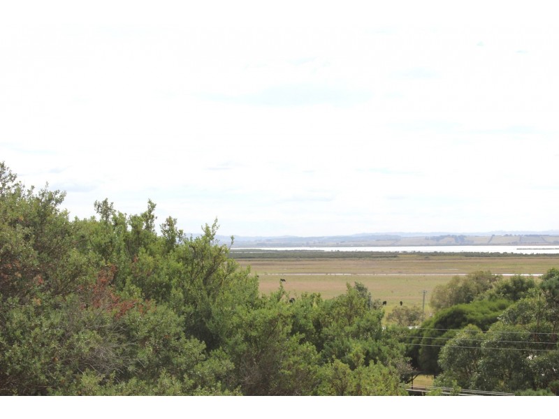 12 LANDSCAPE DRIVE, Venus Bay VIC 3956