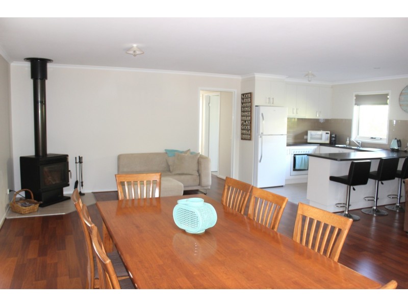 60 ATHERTON DRIVE, Venus Bay VIC 3956