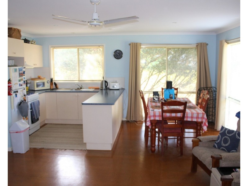 17 LOUIS ROAD, Venus Bay VIC 3956