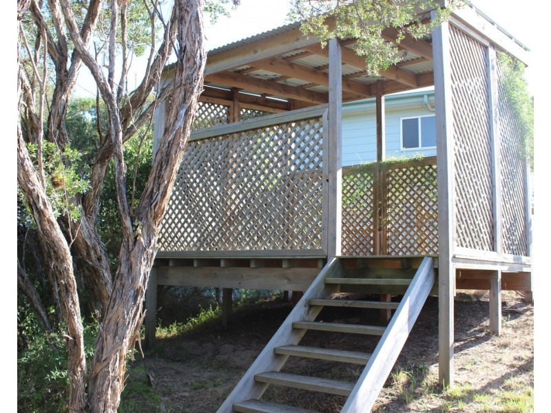 17 LOUIS ROAD, Venus Bay VIC 3956