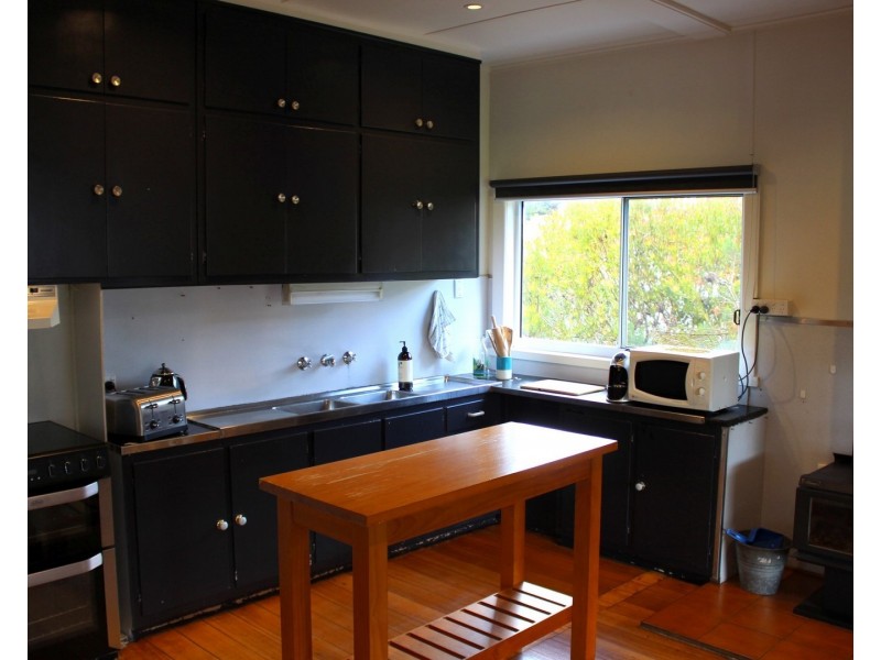 62 CANTERBURY ROAD, Venus Bay VIC 3956