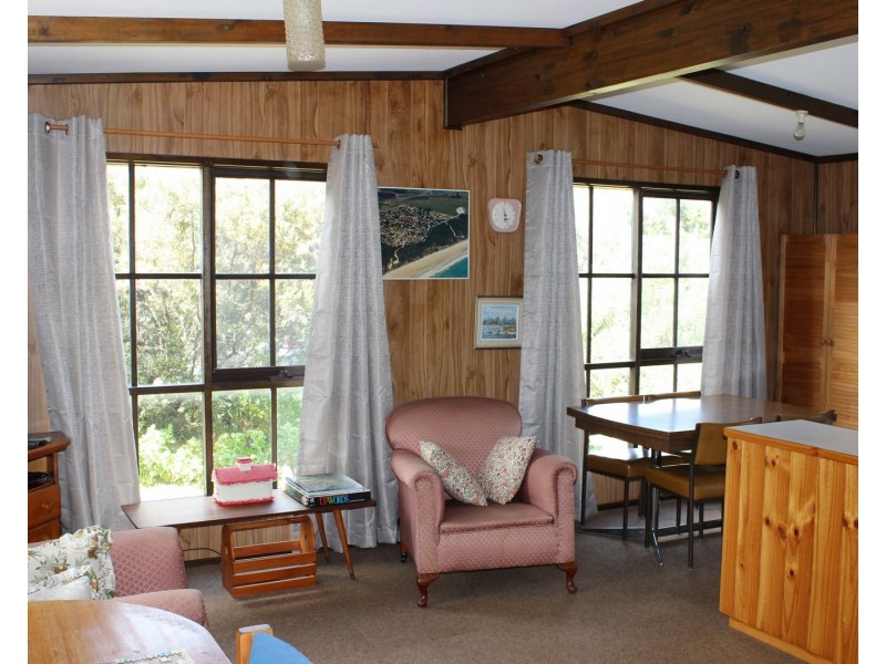 12 ATHERTON DRIVE, Venus Bay VIC 3956