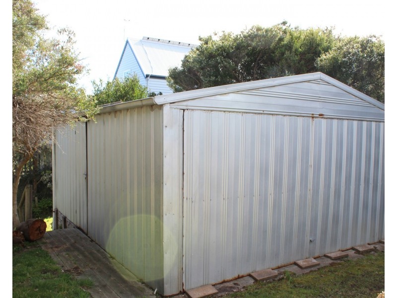 12 ATHERTON DRIVE, Venus Bay VIC 3956