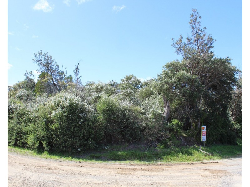 8. ATHERTON DRIVE, Venus Bay VIC 3956