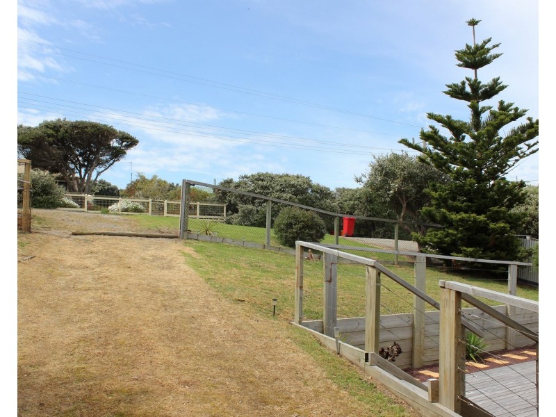 51 MCINDOE AVENUE, Venus Bay VIC 3956