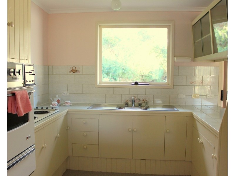11 CONSTANCE CRESCENT, Venus Bay VIC 3956