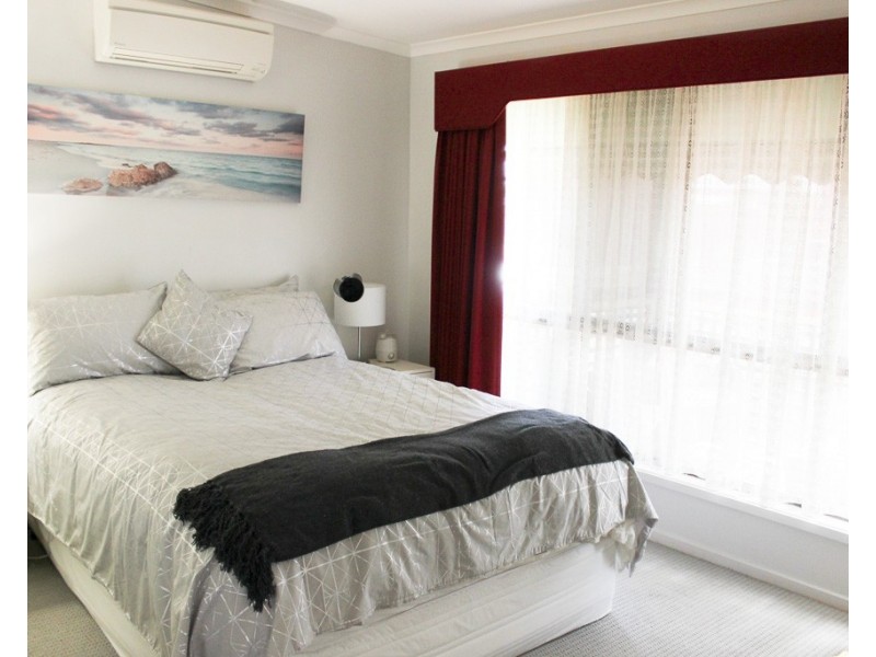 5 ALBERT AVENUE, Venus Bay VIC 3956