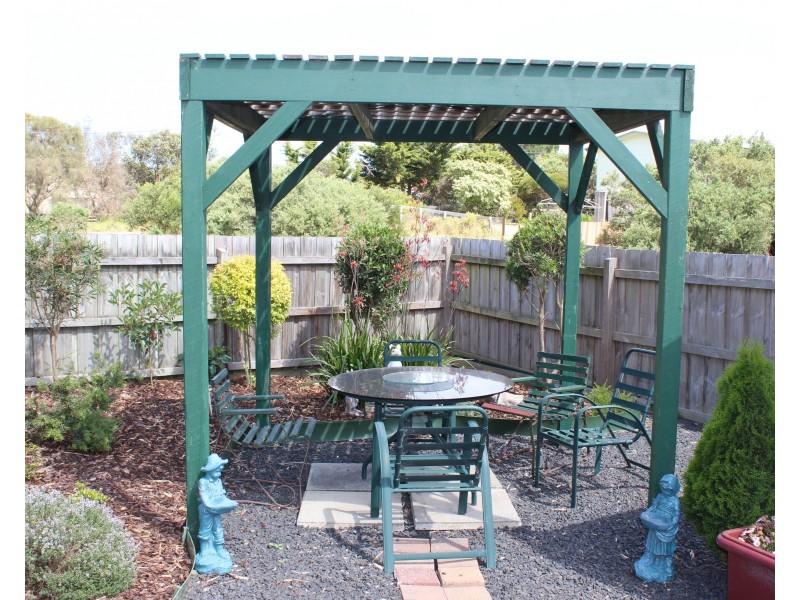5 ALBERT AVENUE, Venus Bay VIC 3956
