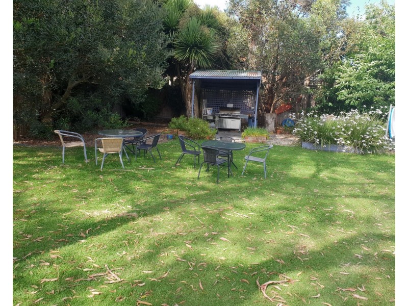 39 POWLETT STREET, Inverloch VIC 3996