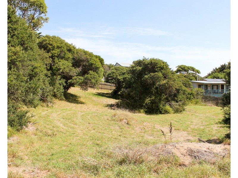 239 LEES ROAD, Venus Bay VIC 3956