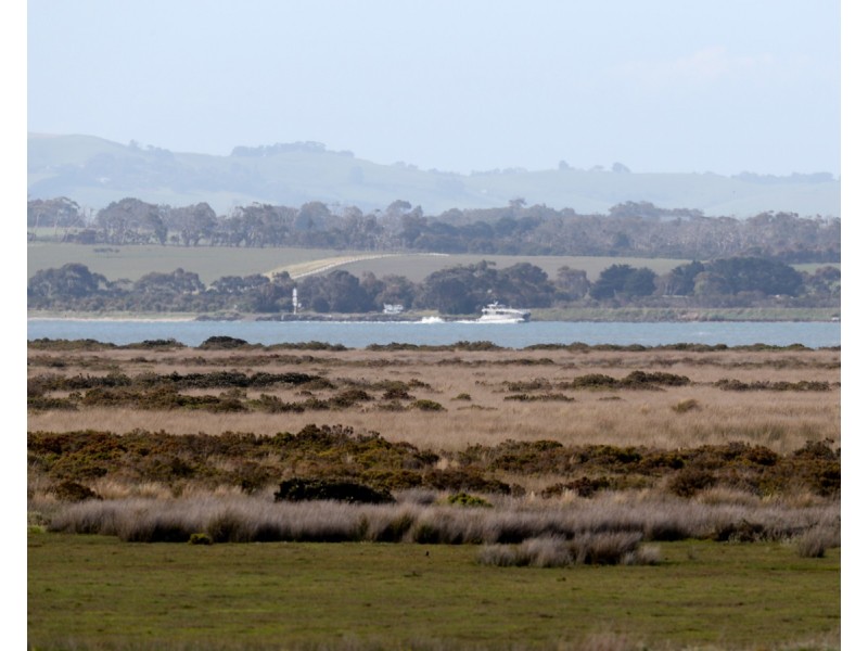 33 FISHERMANS ROAD, Venus Bay VIC 3956