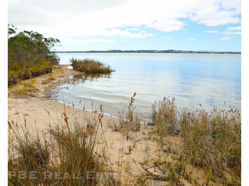 814 LEES ROAD, Venus Bay VIC 3956