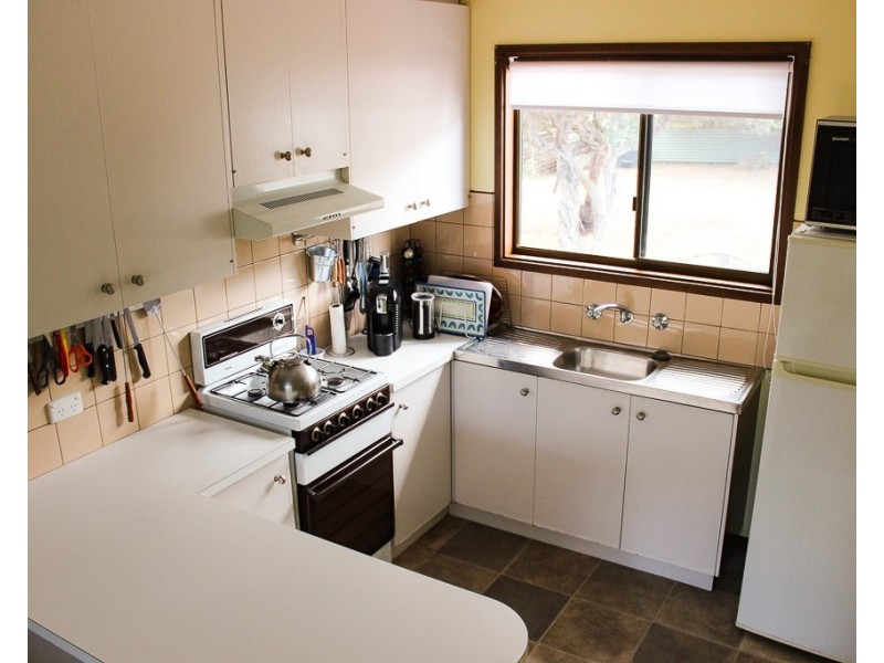 72 ATHERTON DRIVE, Venus Bay VIC 3956