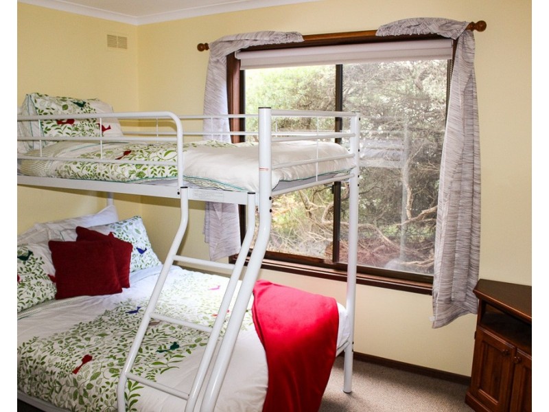 72 ATHERTON DRIVE, Venus Bay VIC 3956