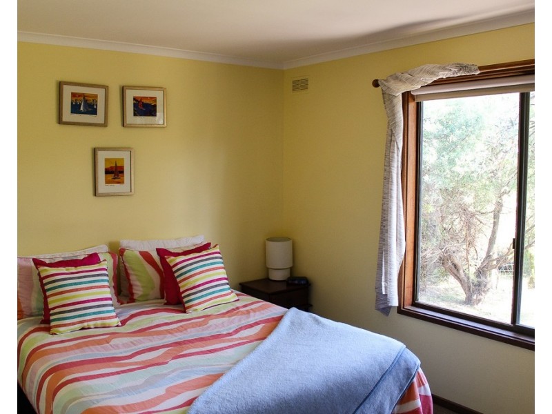 72 ATHERTON DRIVE, Venus Bay VIC 3956